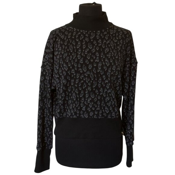 Women's Old Navy Loose Crop Black Animal Print Cotton Polyester Blend Size S - Picture 1 of 16